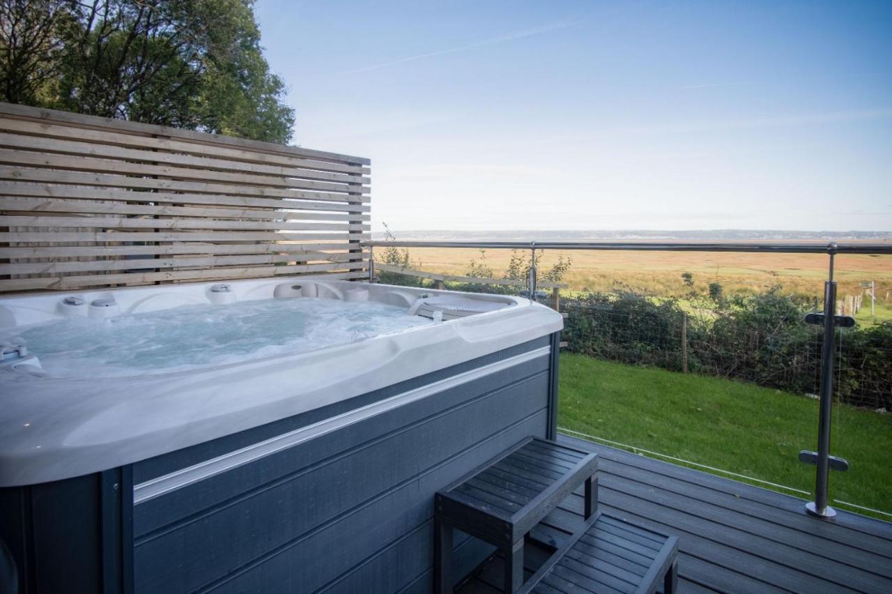 The Rhossili Bay Secret Villa Swansea Bagian luar foto